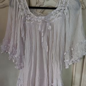 Almost new Gauze top.